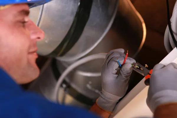 Dependable Local Air Conditioning Contractor for AC Maintenance