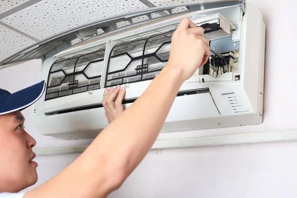 Easy Solutions for an Air Conditioner That Won't Stay On